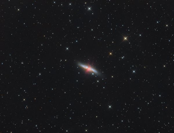 Messier 82 – die Zigarrengalaxie im Sternbild Großer Bär